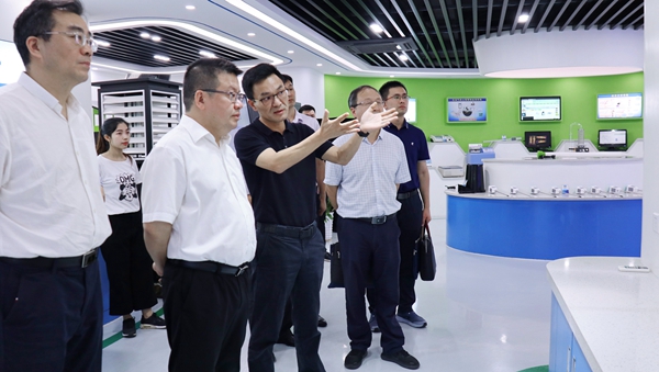 陳渝陽董事長介紹公司信息